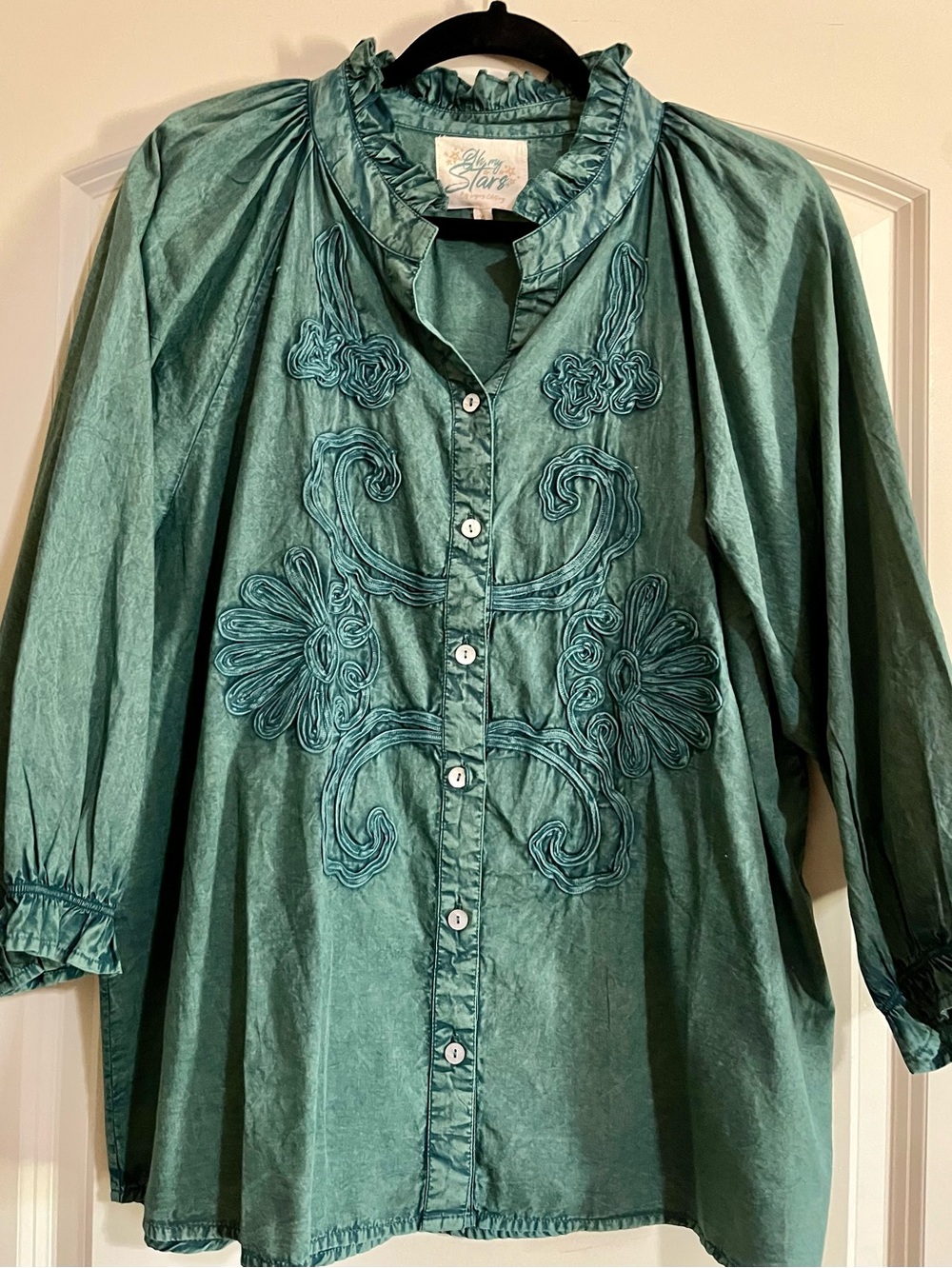Oh My Stars Teal Embroidered lightweight top V Neck Fun Versatile NEW XL